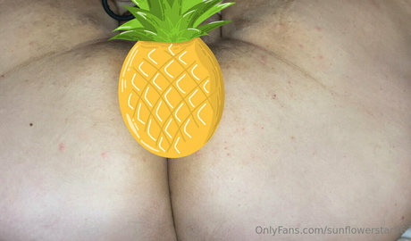 Foto di nudo di fuga di OnlyFans di Sunflowerstar86