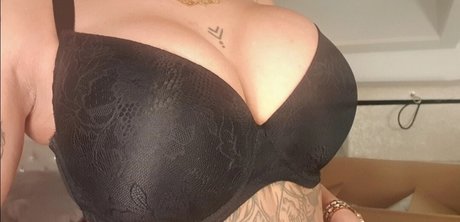 Foto di nudo di fuga di OnlyFans di Ladysecrets69