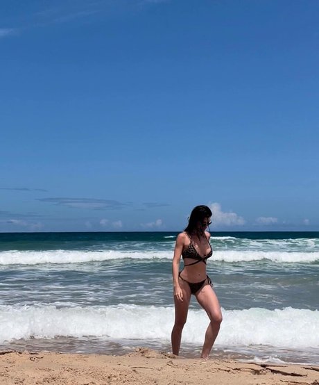 Foto di nudo di fuga di OnlyFans di Alinne Moraes