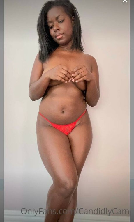 Foto di nudo di fuga di OnlyFans di Camille Winbush