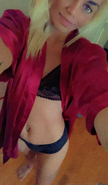 Foto di nudo di fuga di OnlyFans di Kiwigiiiirl