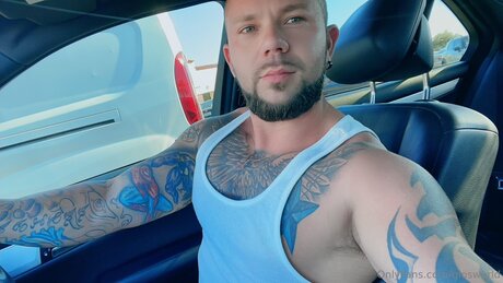 Foto di nudo di fuga di OnlyFans di Giosworld