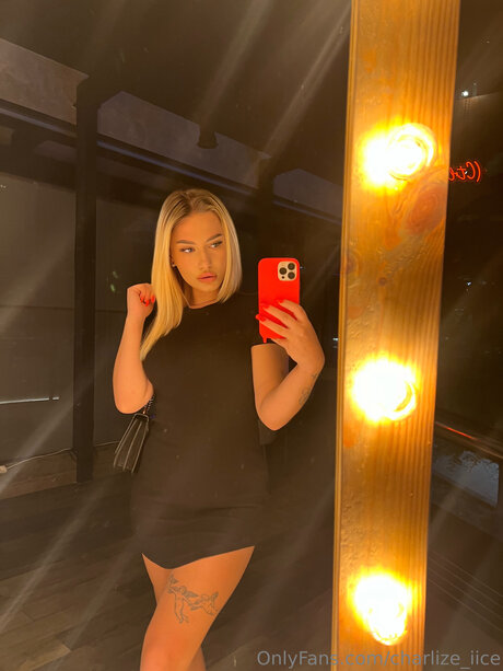 Foto di nudo di fuga di OnlyFans di Anya Ice