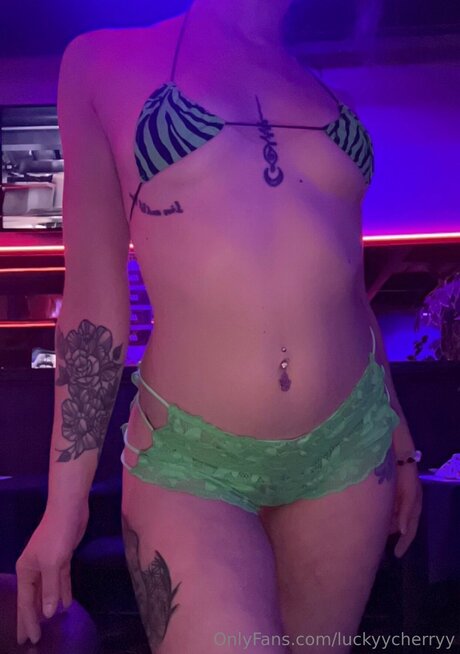 Luckyycherryy