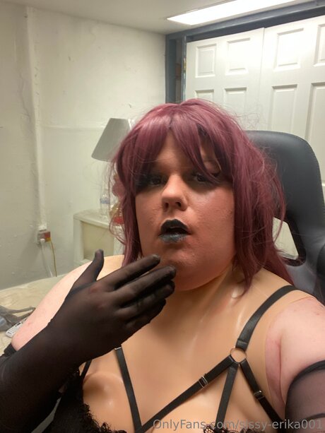 Sissy Erika001