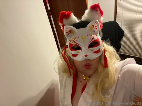 Sissy Erika001