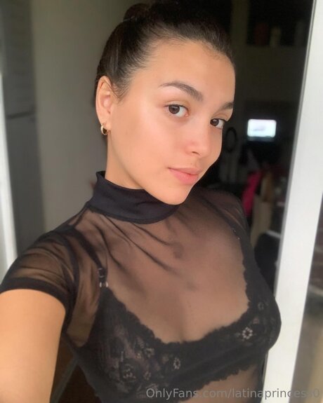 Foto di nudo di fuga di OnlyFans di Emmaa Of