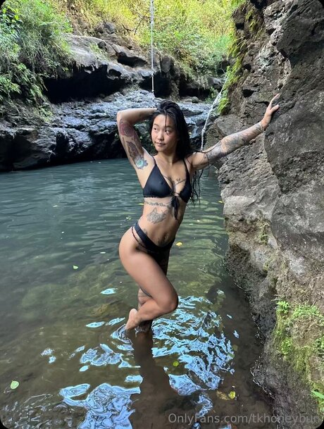 Foto di nudo di fuga di OnlyFans di Tkhoneybun