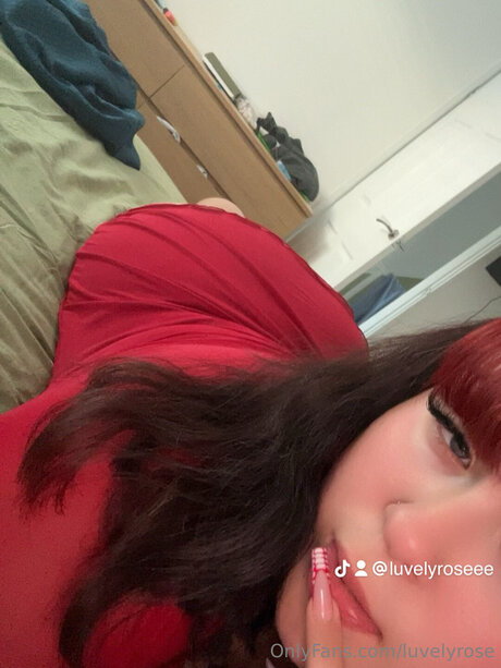 Foto di nudo di fuga di OnlyFans di Luvelyrose