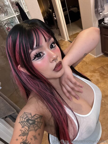 Foto di nudo di fuga di OnlyFans di Amethystbruise
