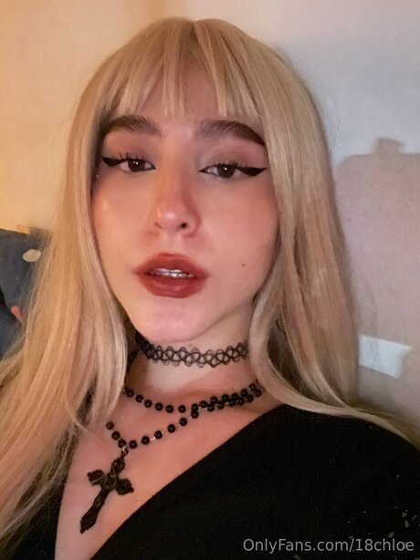 18chloe