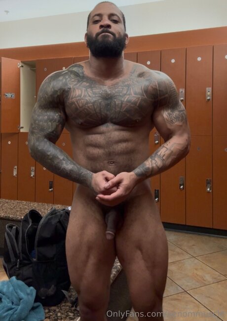 Foto di nudo di fuga di OnlyFans di Gymzaddyvenom