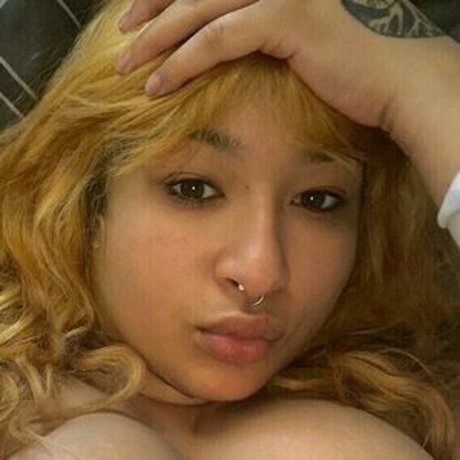 Foto di nudo di fuga di OnlyFans di Jenni215