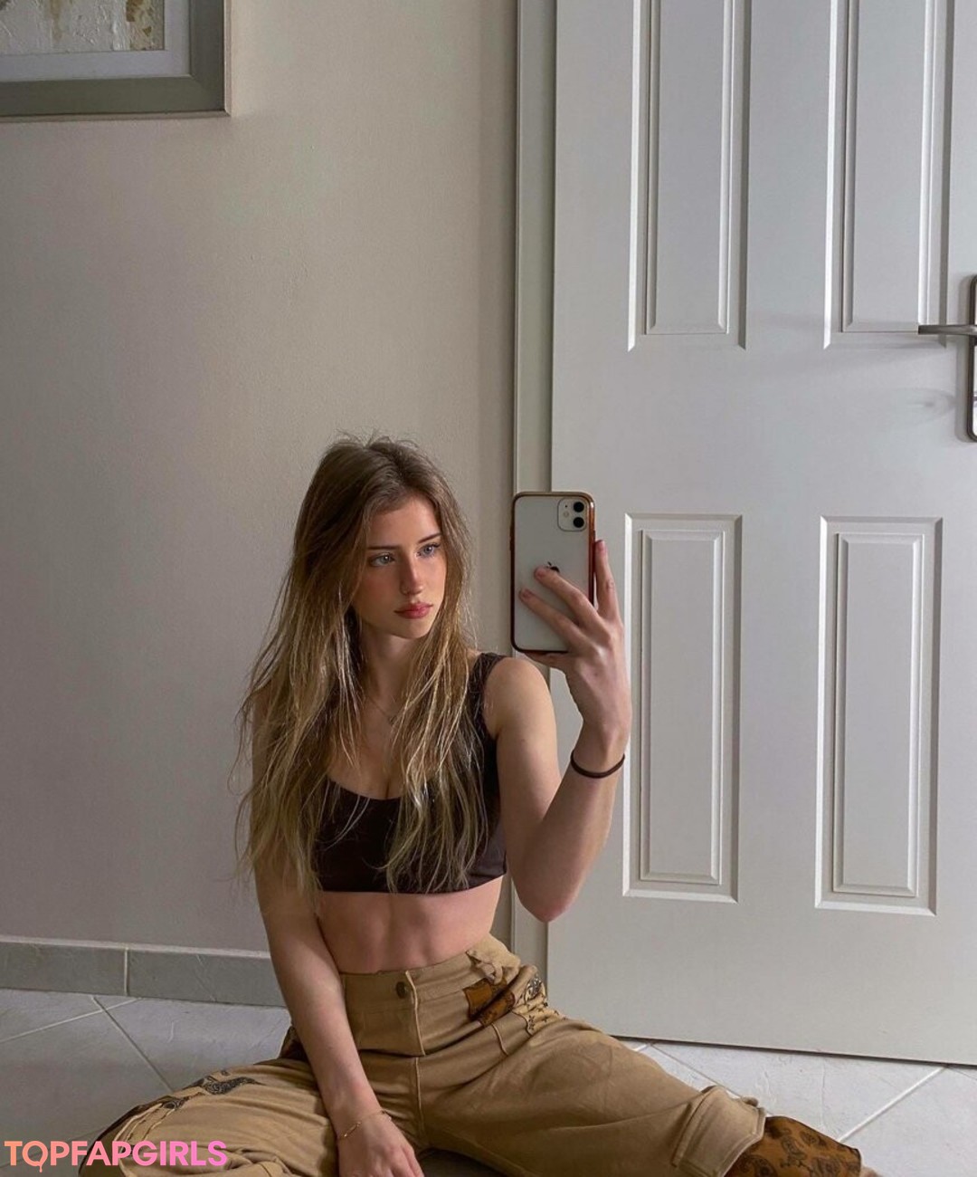 Foto di nudo di fuga di OnlyFans di Mira Szalma #17 Foto di nudo di fuga di OnlyFans di Mira Szalma #17