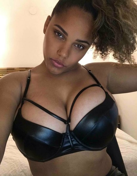 Foto di nudo di fuga di OnlyFans di Femdomfindom