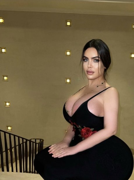 Foto di nudo di fuga di OnlyFans di Noure Sahli