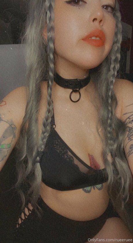 Foto di nudo di fuga di OnlyFans di Rueeruee