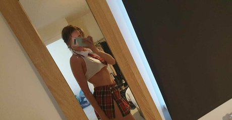 Samanthaflairofficial