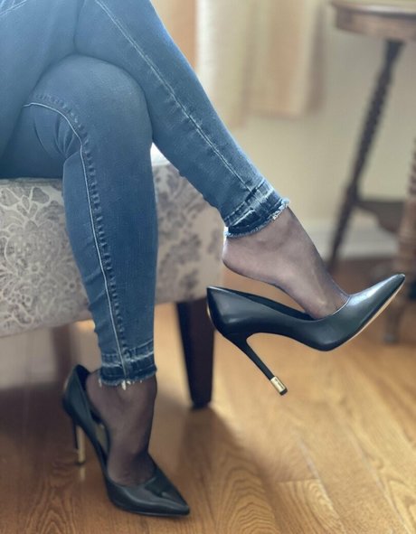 Foto di nudo di fuga di OnlyFans di Theresa Edward