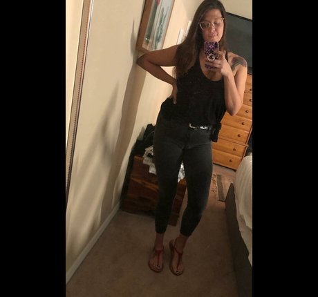 Foto di nudo di fuga di OnlyFans di Tallnerdywoman