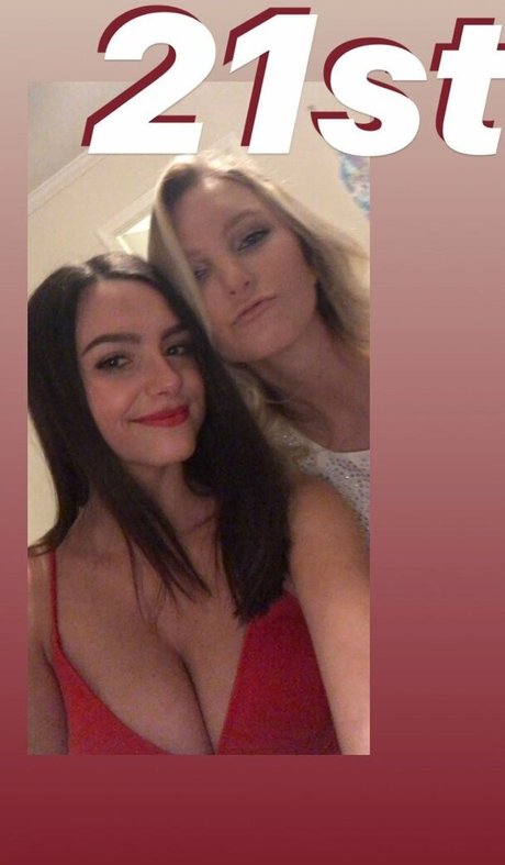Foto di nudo di fuga di OnlyFans di Theresa