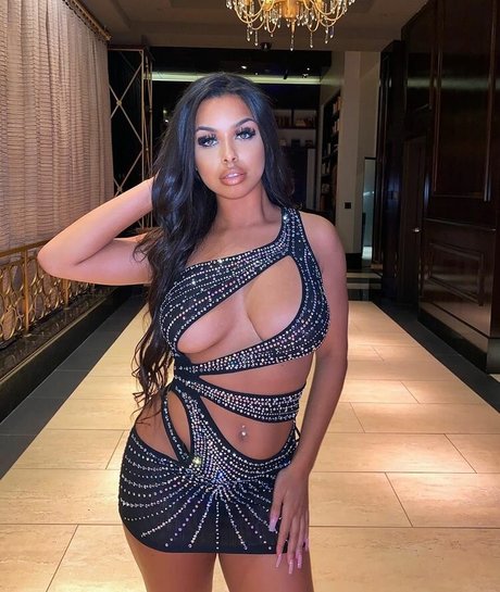 Foto di nudo di fuga di OnlyFans di Amira Khalil