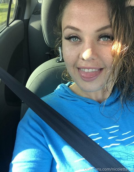 Foto di nudo di fuga di OnlyFans di Nicolettexx