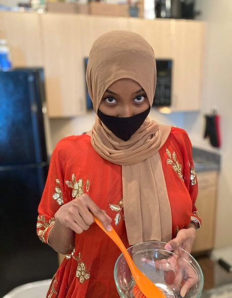 Foto di nudo di fuga di OnlyFans di Hijabibambi
