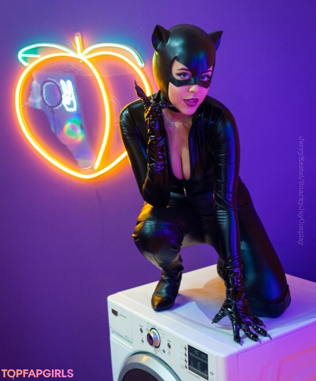 Foto di nudo di fuga di OnlyFans di Snarkyjaycosplay #42 Foto di nudo di fuga di OnlyFans di Snarkyjaycosplay #42