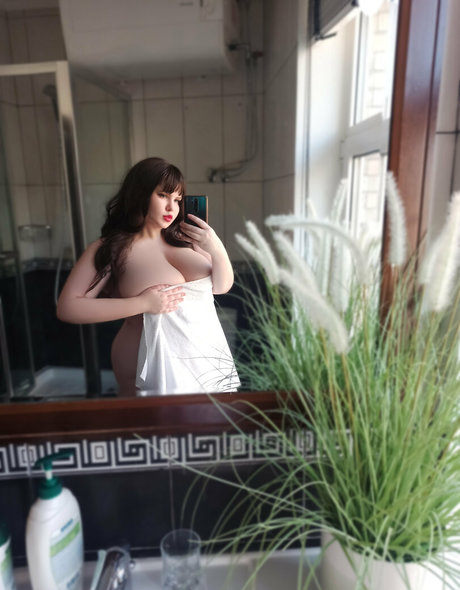 Foto di nudo di fuga di OnlyFans di Annabernadi
