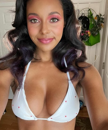Brandi Rhodes