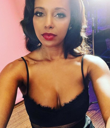 Foto di nudo di fuga di OnlyFans di Brandi Rhodes