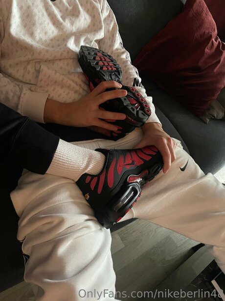 Foto di nudo di fuga di OnlyFans di Nikeberlin48