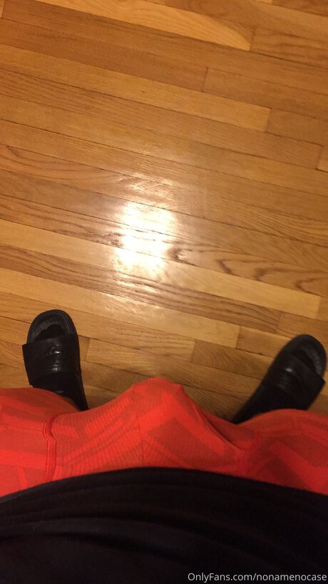 Foto di nudo di fuga di OnlyFans di Nonamenocase