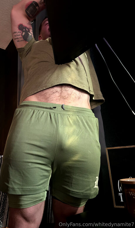 Whitedynamite7