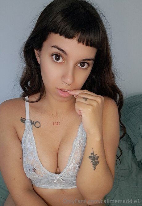 Foto di nudo di fuga di OnlyFans di Callmemaddie1
