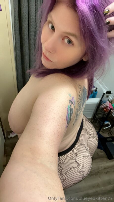 Blueyedkitten77