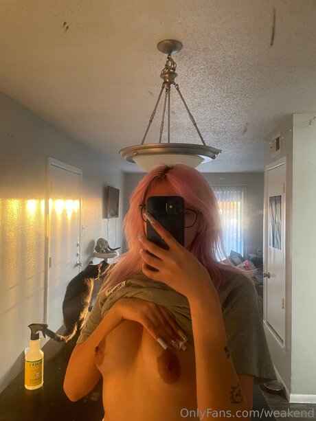 Foto di nudo di fuga di OnlyFans di Weakend