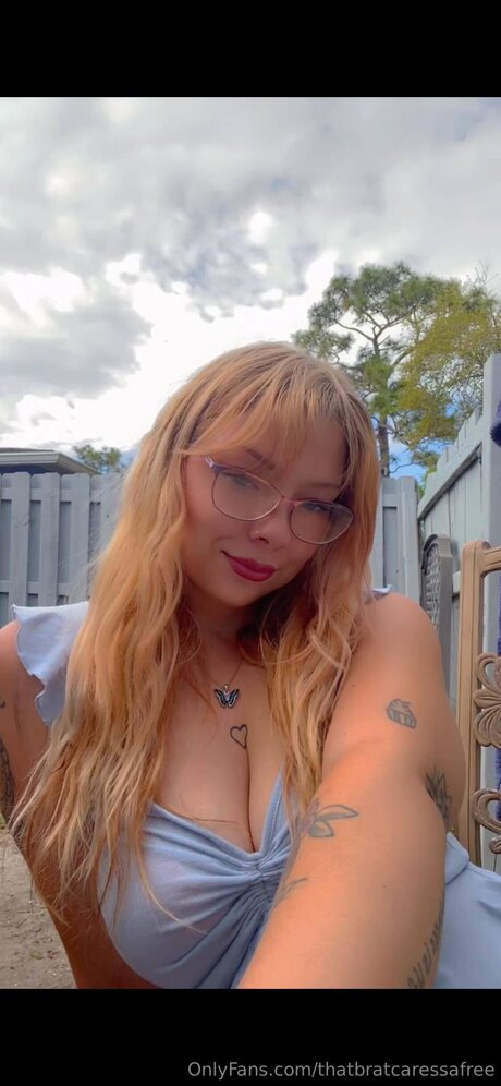 Foto di nudo di fuga di OnlyFans di Thatbratcaressafree