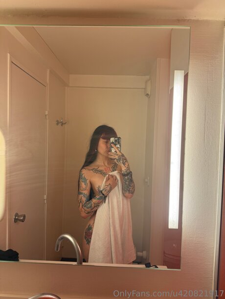 Foto di nudo di fuga di OnlyFans di Juste Lilith
