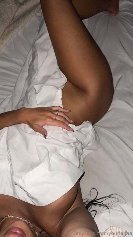 Foto di nudo di fuga di OnlyFans di Oliviamulller