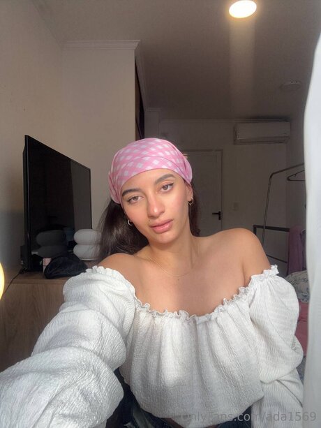 Foto di nudo di fuga di OnlyFans di Ada1569