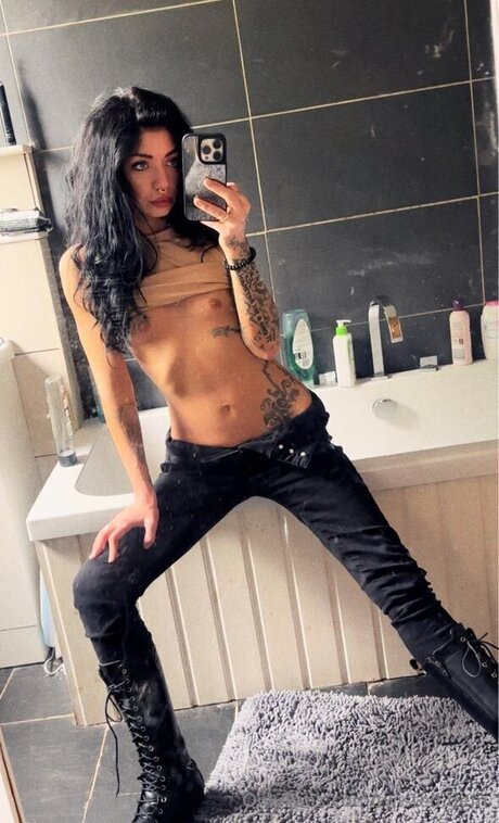 Foto di nudo di fuga di OnlyFans di Twisted Gem