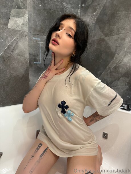 Foto di nudo di fuga di OnlyFans di Kristidark