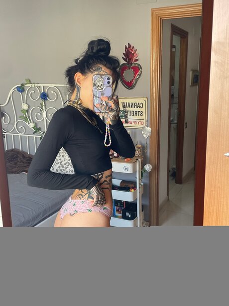 Itsyourhazel