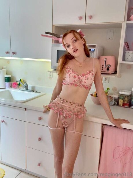 Foto di nudo di fuga di OnlyFans di Redginger018