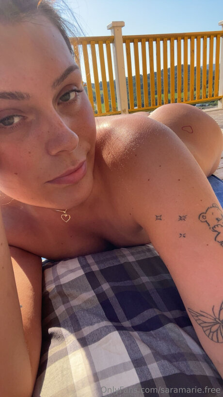 Foto di nudo di fuga di OnlyFans di Saramarie Free