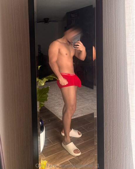Foto di nudo di fuga di OnlyFans di Alejadro611