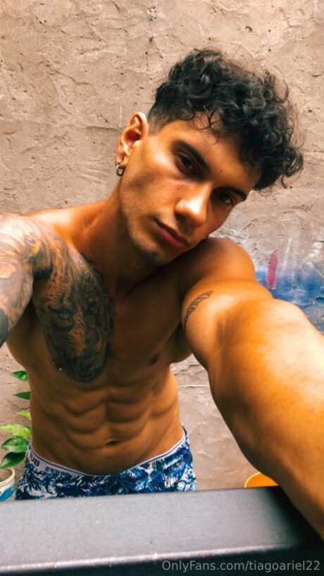 Foto di nudo di fuga di OnlyFans di Tiagoariel22