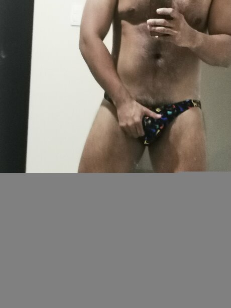 Foto di nudo di fuga di OnlyFans di Losanto